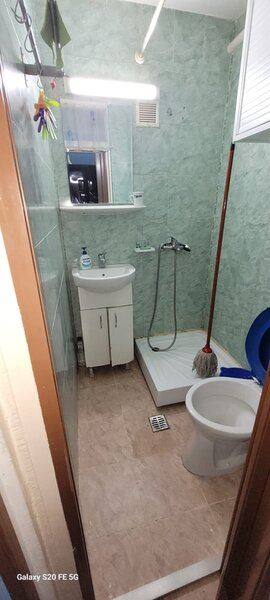Piata Resita, garsoniera confort 3.